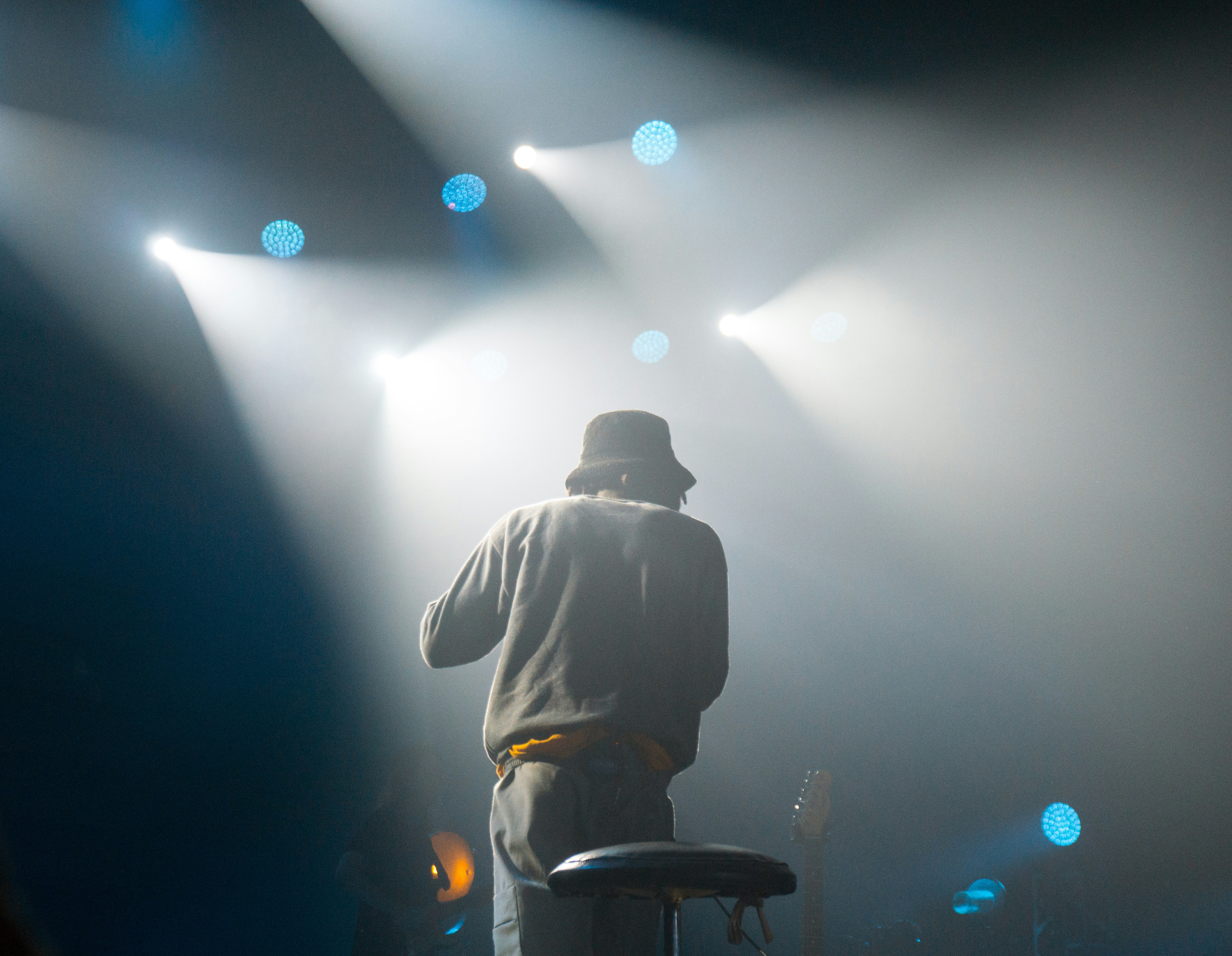 Control Stage Lights