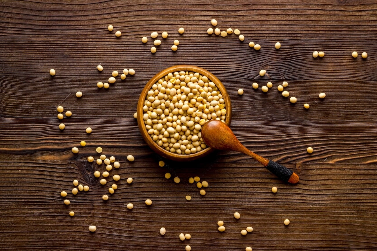 r266-150534468-soybeans-in-bowl-on-wooden-background-from-above-transformed-16984140226135.jpeg