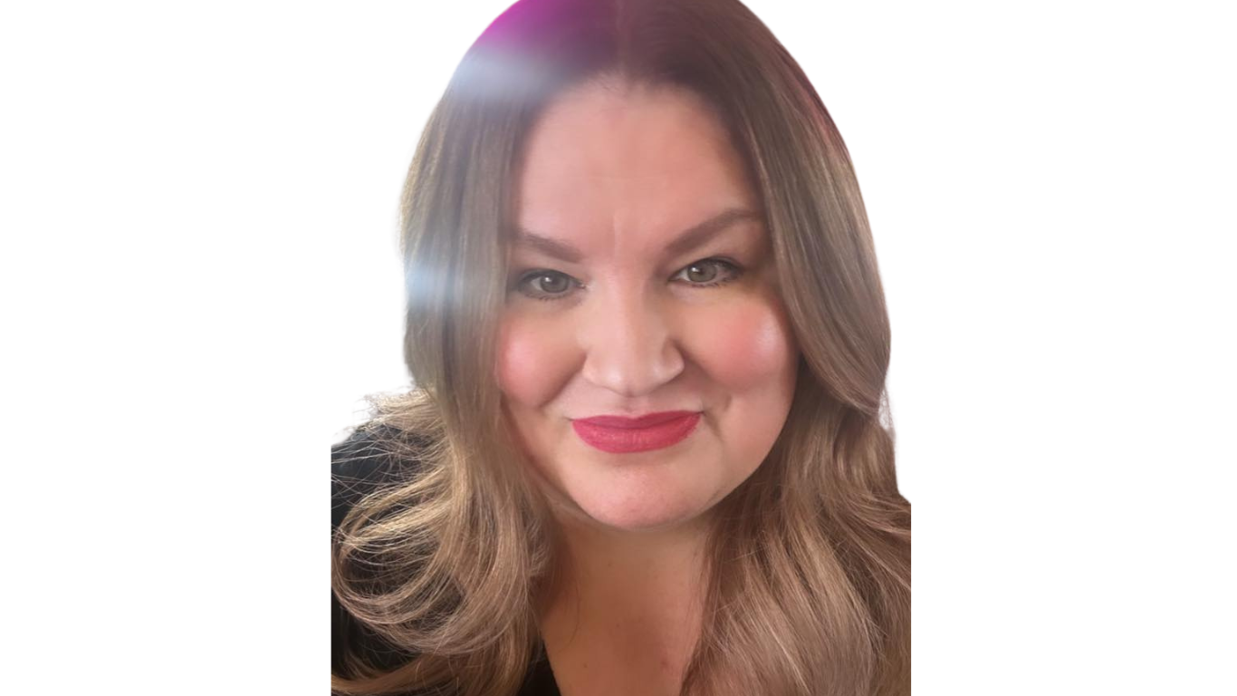 **MEET VICTORIA E STRANGE: FOUNDER OF 'THE FEMALE ENTREPRENEUR SUBSCRIPTION BOX** 