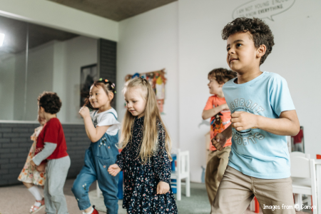 kids dancing