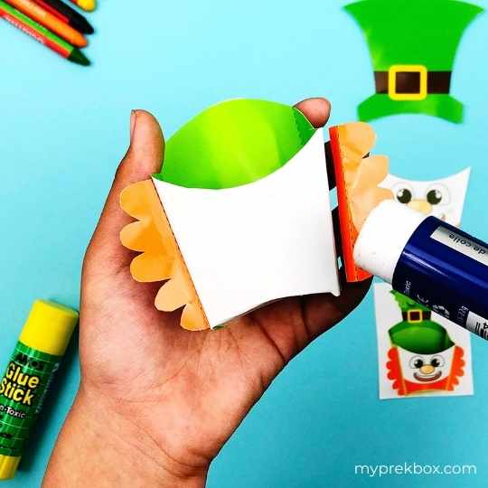 leprechaun treat box crafts for preschoolers