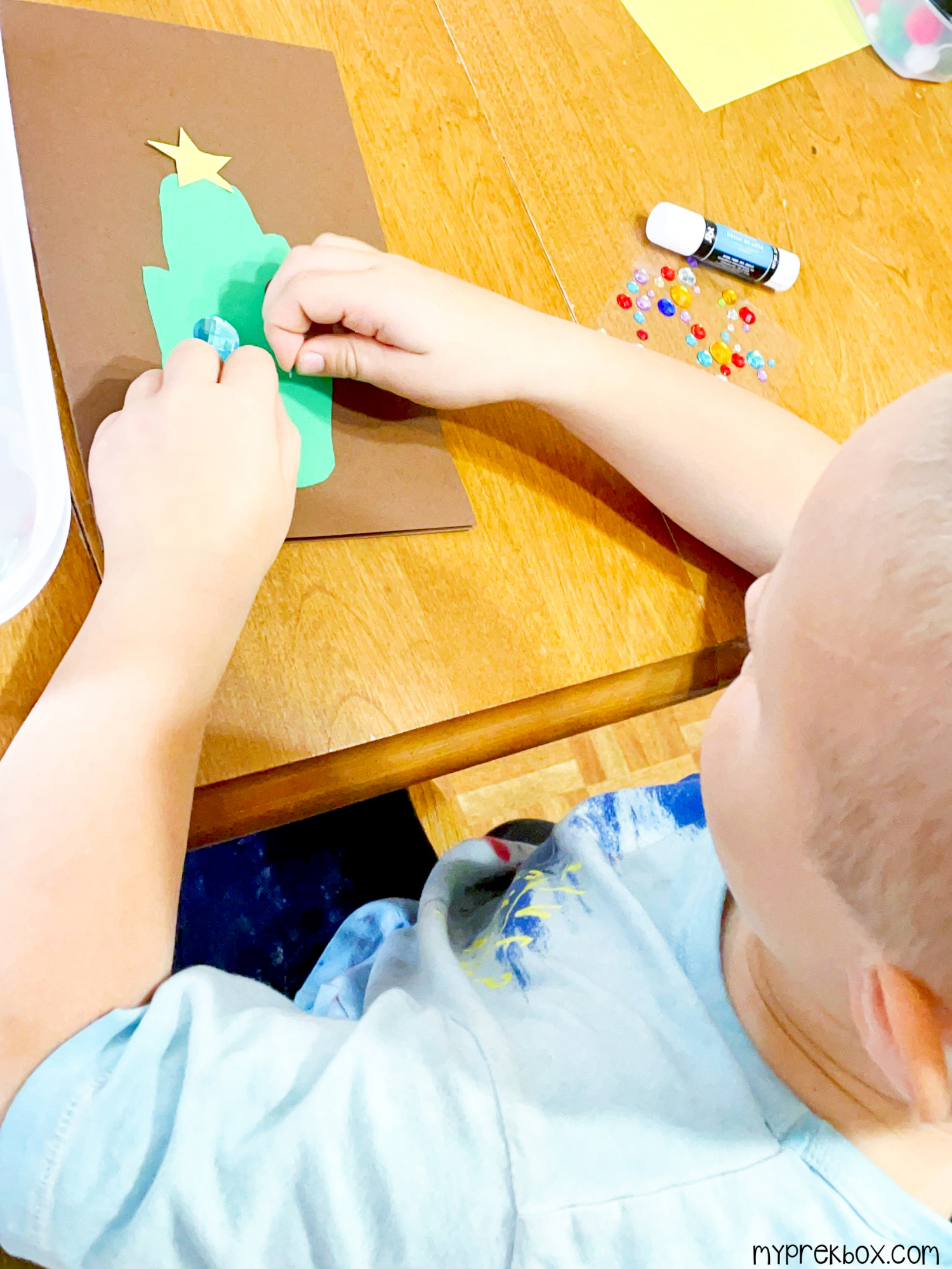 DIY Wrapping Paper: Marble Painting