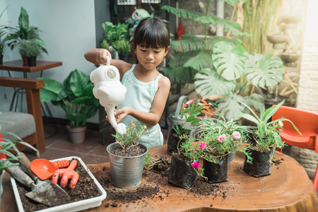 kids celebrating earth day