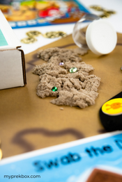 kinetic sand for pirate box