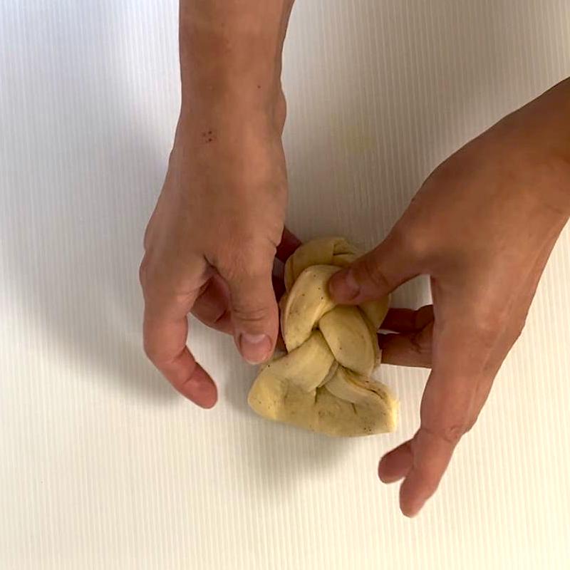 3519-vanillabun02-16947457452369.jpeg