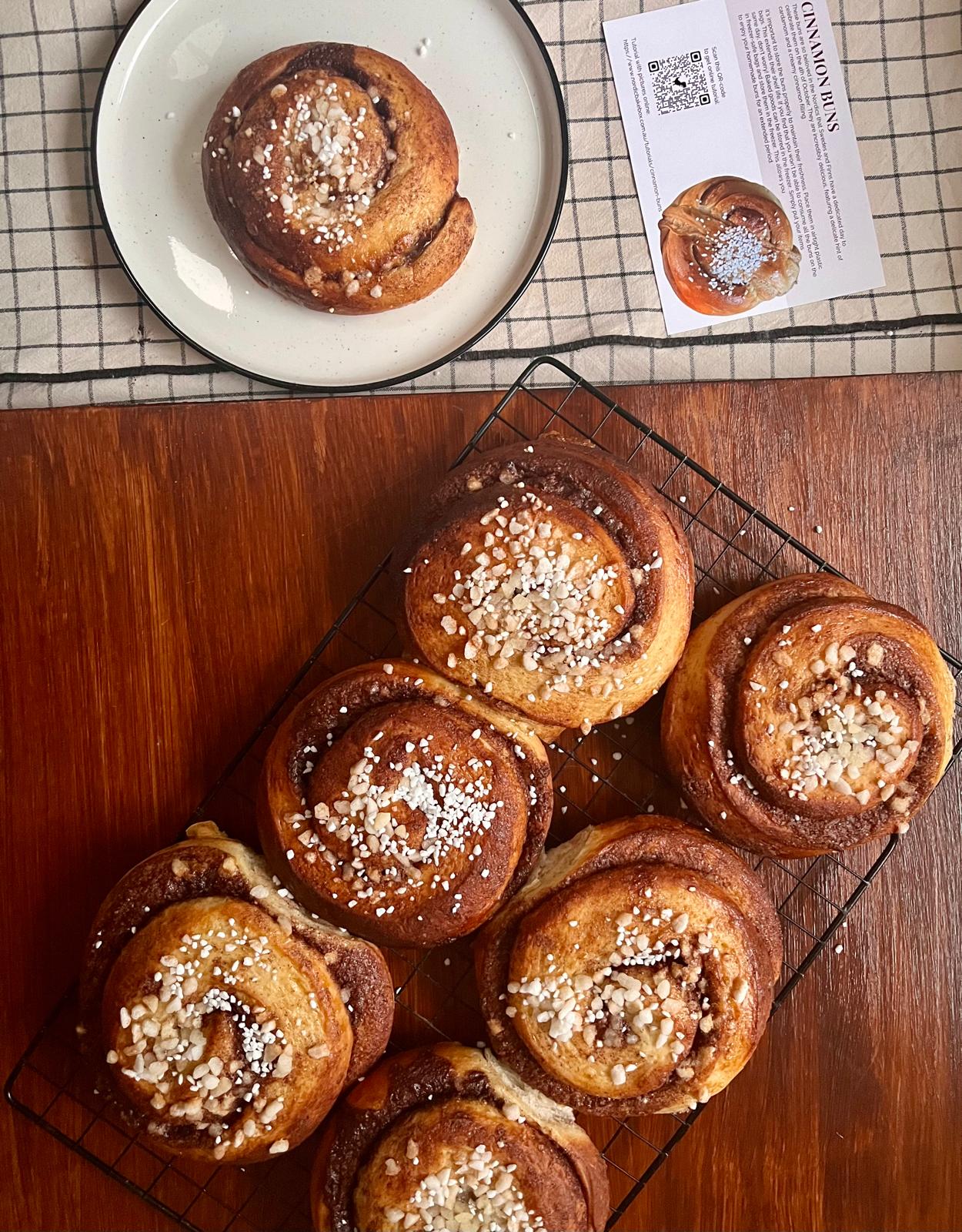 Freshly Baked Cinnamon Buns for Breakfast: A Quick Guide