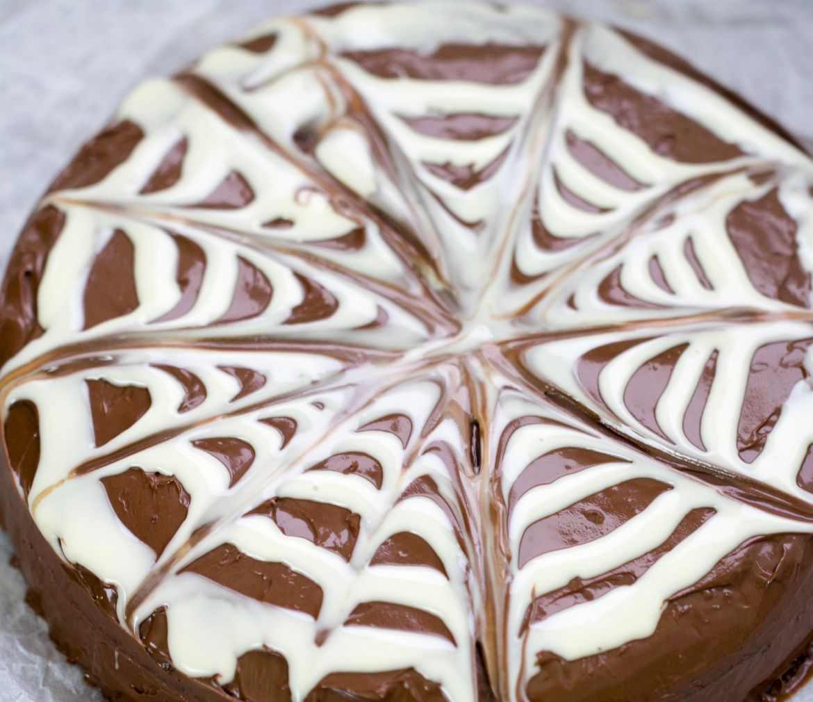 spider web cake