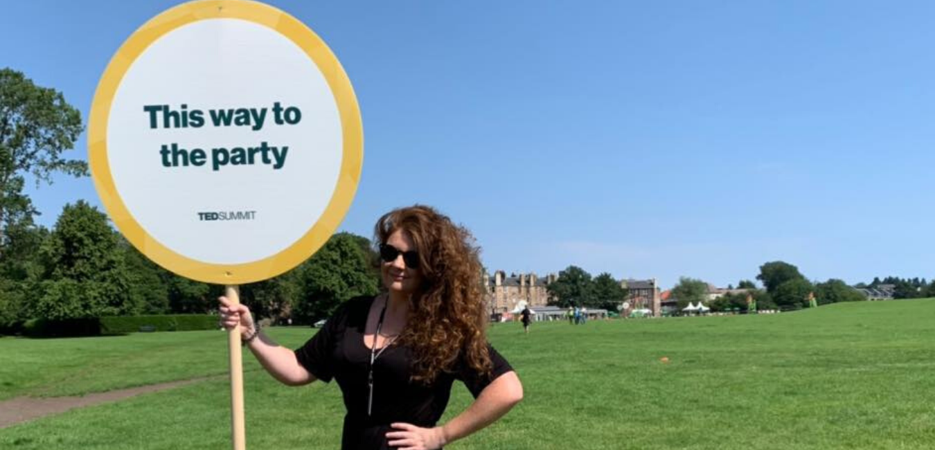 Sian: The Mayor of Party Town Sian: The Mayor of Party Town