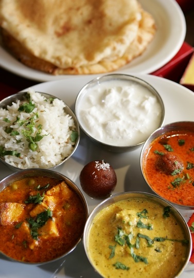 Deliciously nutritious food 100-thali3.jpg