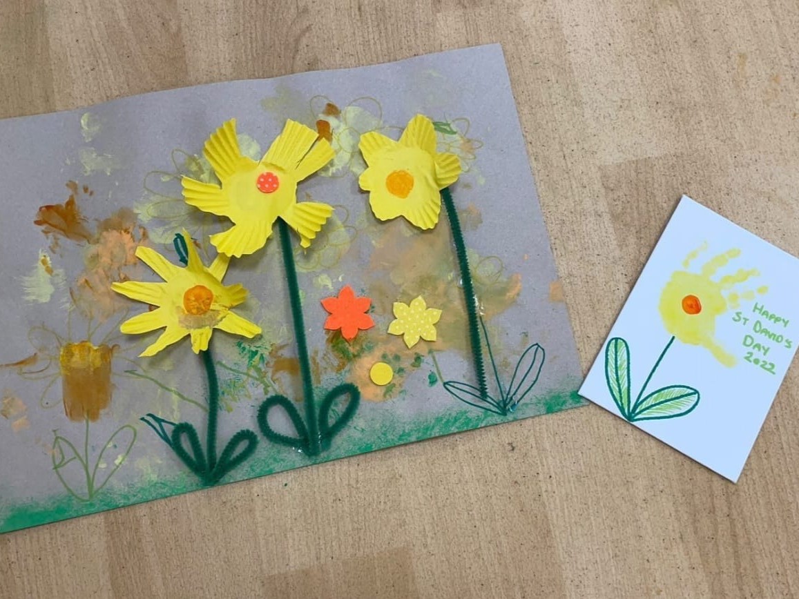 Daffodils arts and crafts