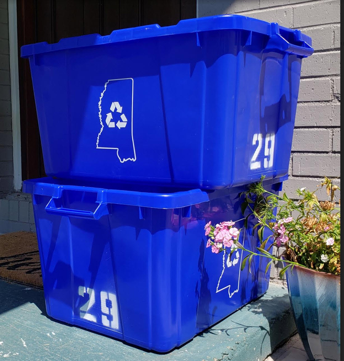 1293-18-gallon-bin-pic.jpg