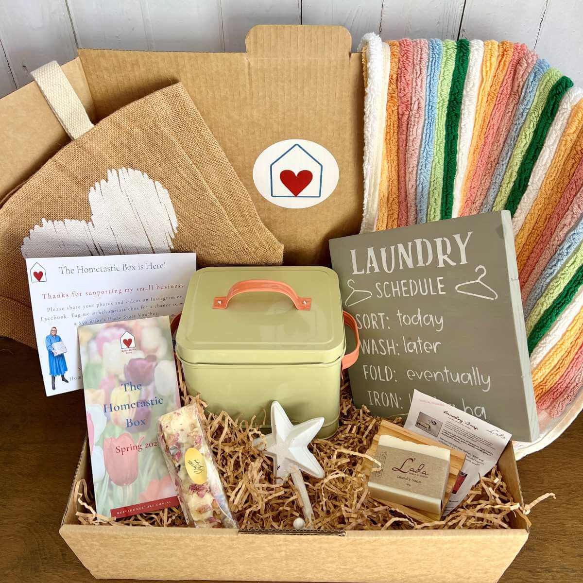 824-the-hometastic-spring-box-2023-in-box-web-16947375698764.jpg