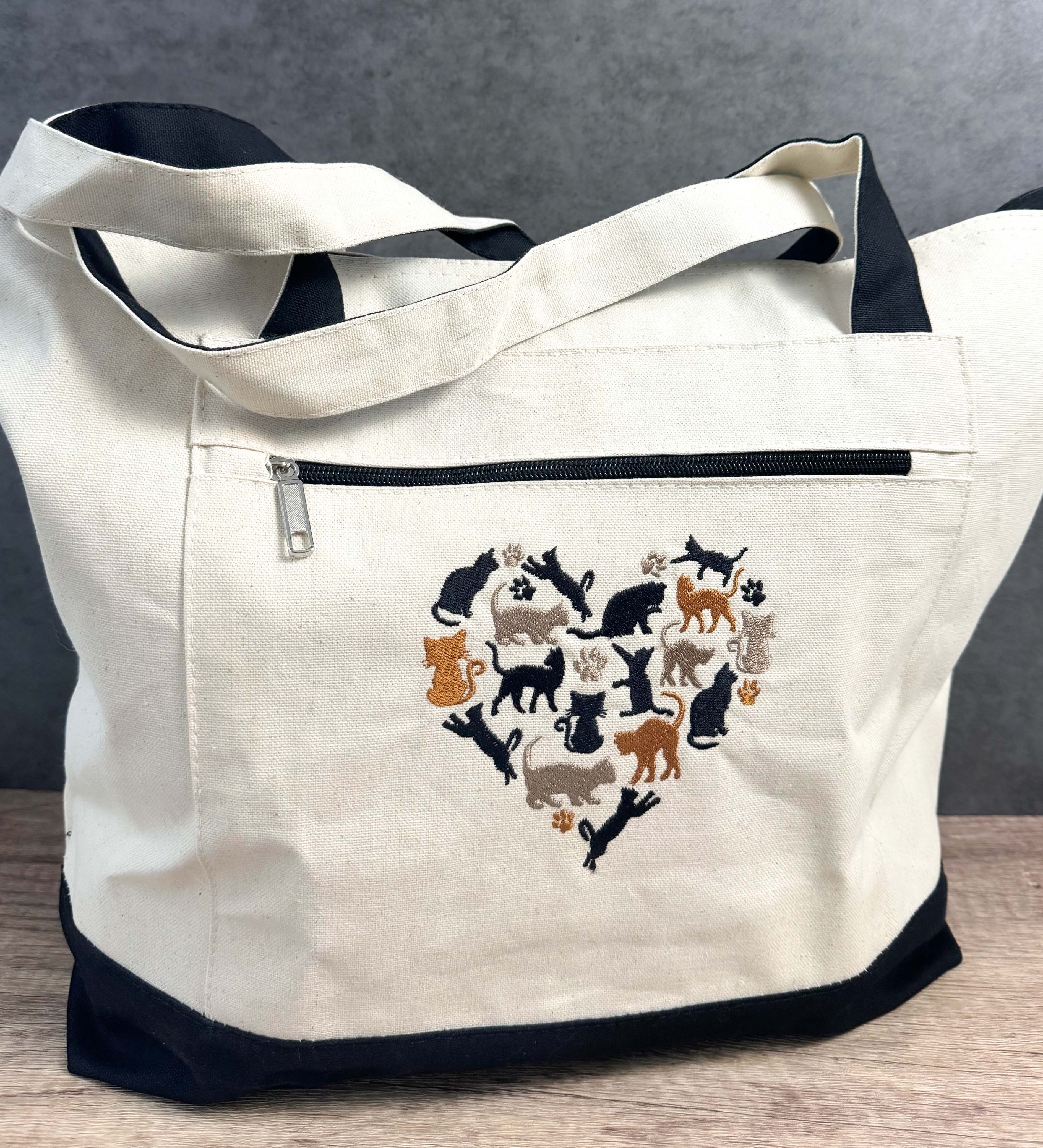 340377241531167-cats-in-heart-tote-for-subbly-17226178923105.jpg