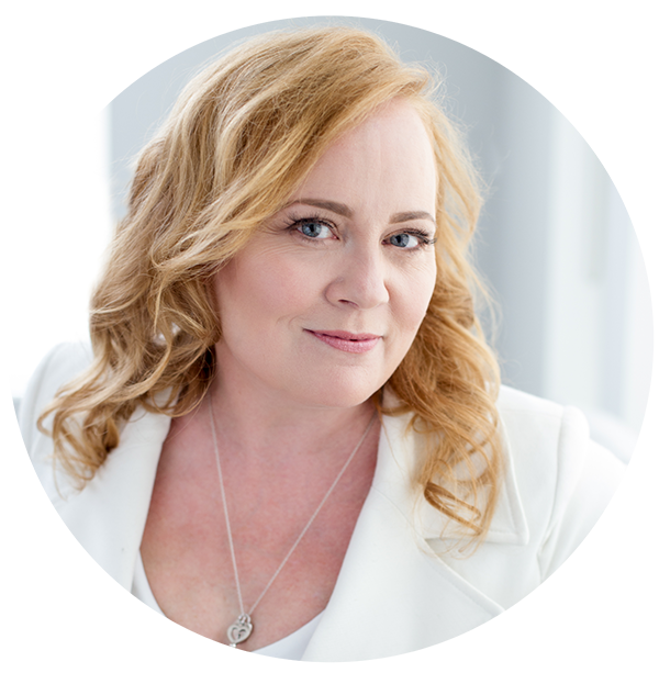 3672-kate-whitecentred-circle-17500128340186.png