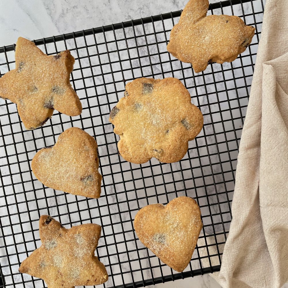 Recipe: Chocolate Chunk Shortbread Cookies