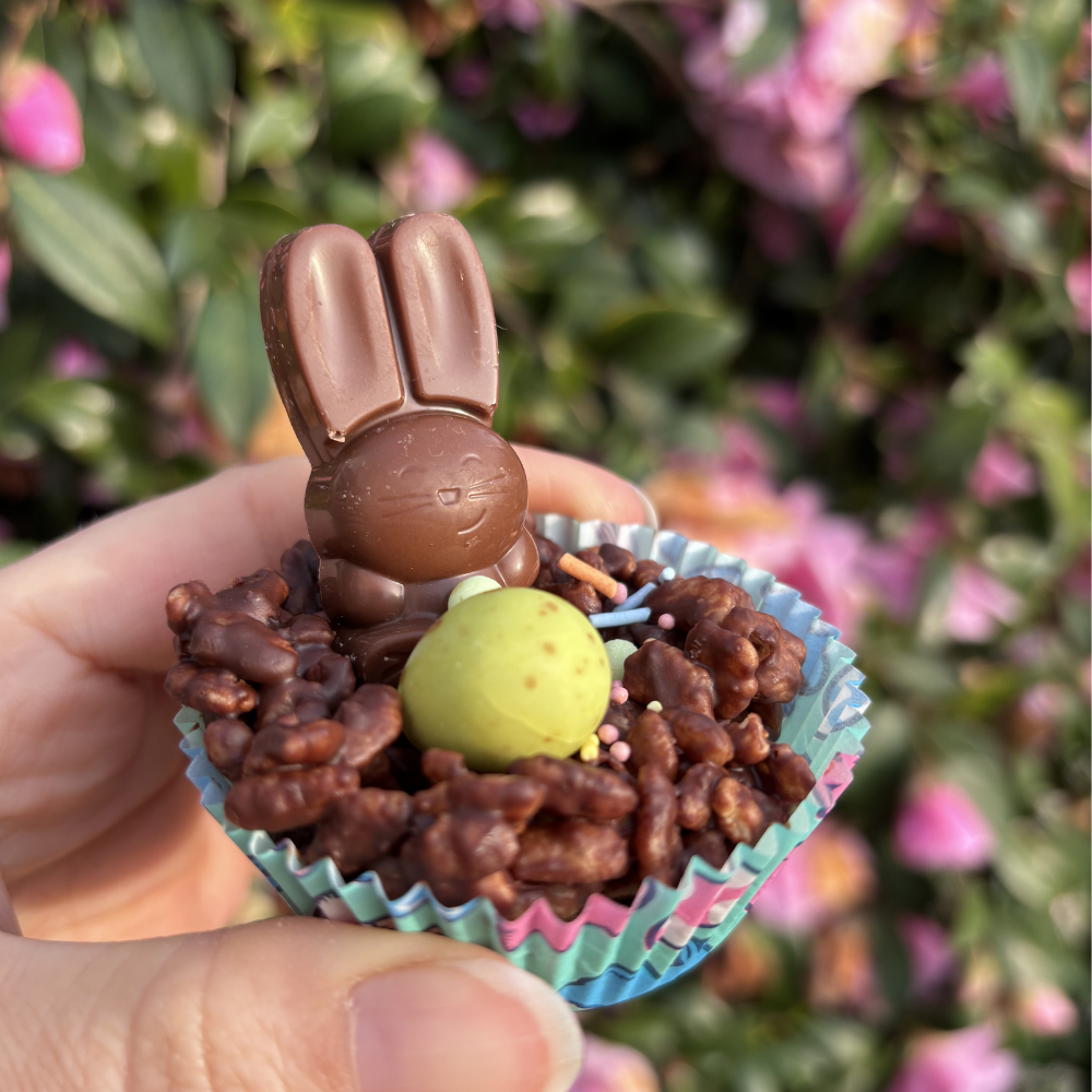 🐣 Easy Easter Nests Recipe (No Bake) – Chocolate Rice Krispie Cakes