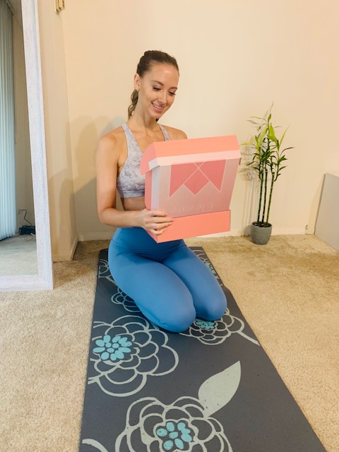1002-hannah-yoga-ugc-elevate-box-17017352118963.jpg