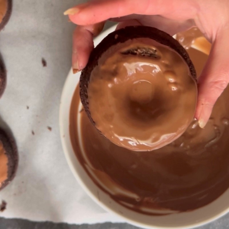 chocolate dipped bronuts