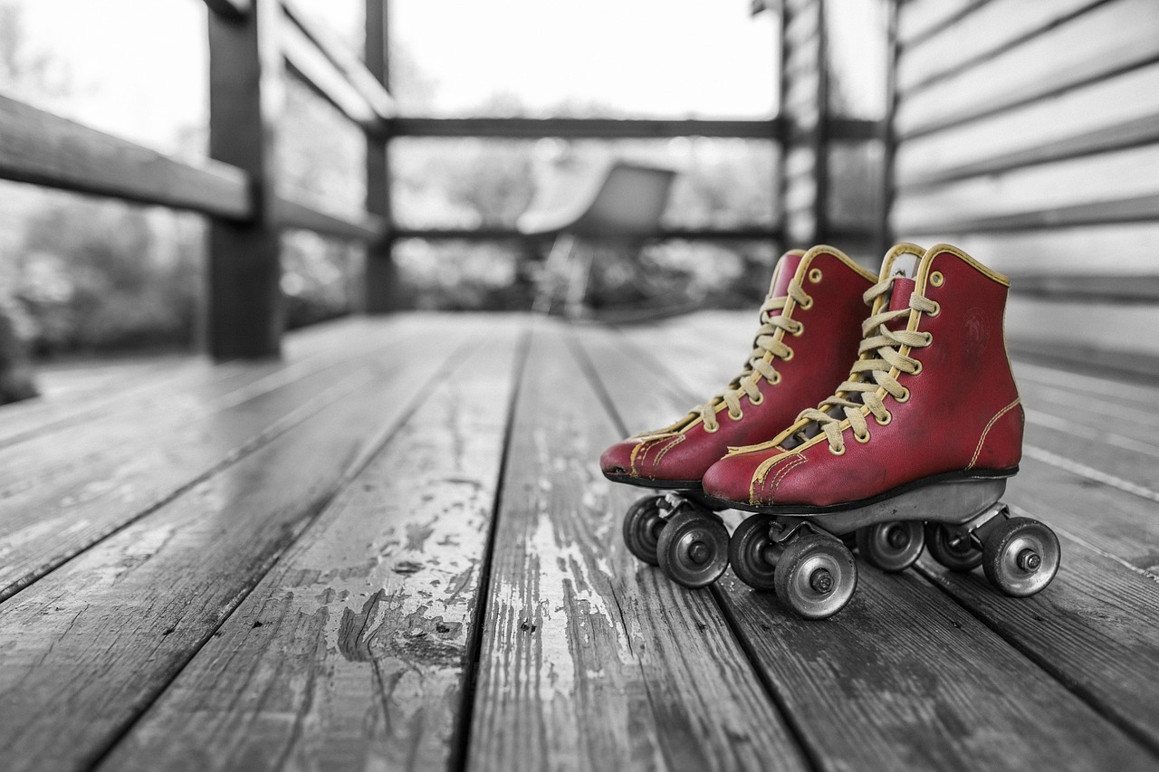 233-roller-skates-g3891f7e7f1280-16863040592604.jpg