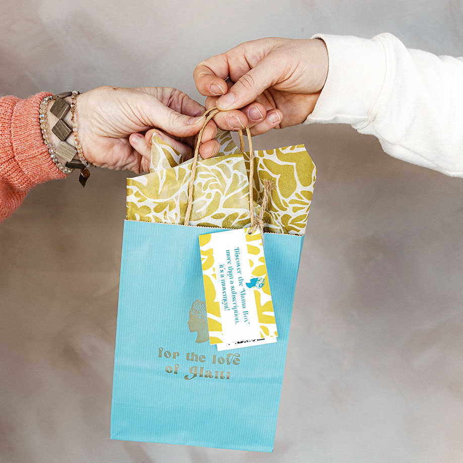 1109-pataje-giftbag-17514039889352.jpg
