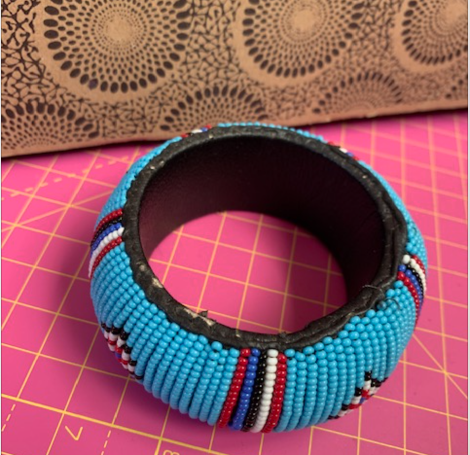 3335-wax-and-wraps-kenyan-beaded-bracelet-blue.png