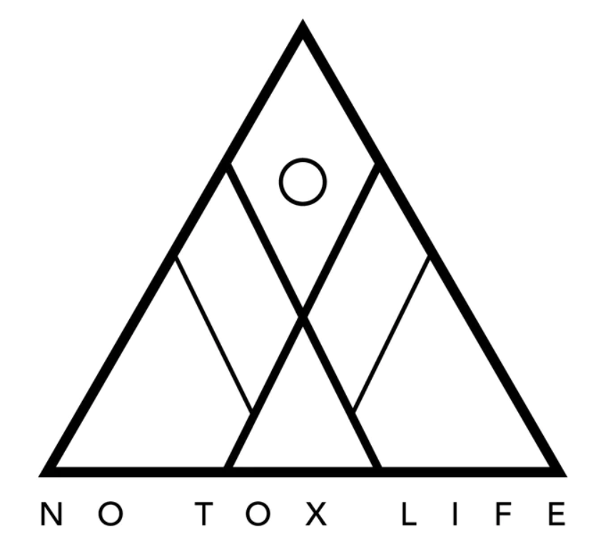 A photo of the logo of the zero waste lifestyle brand No Tox Life